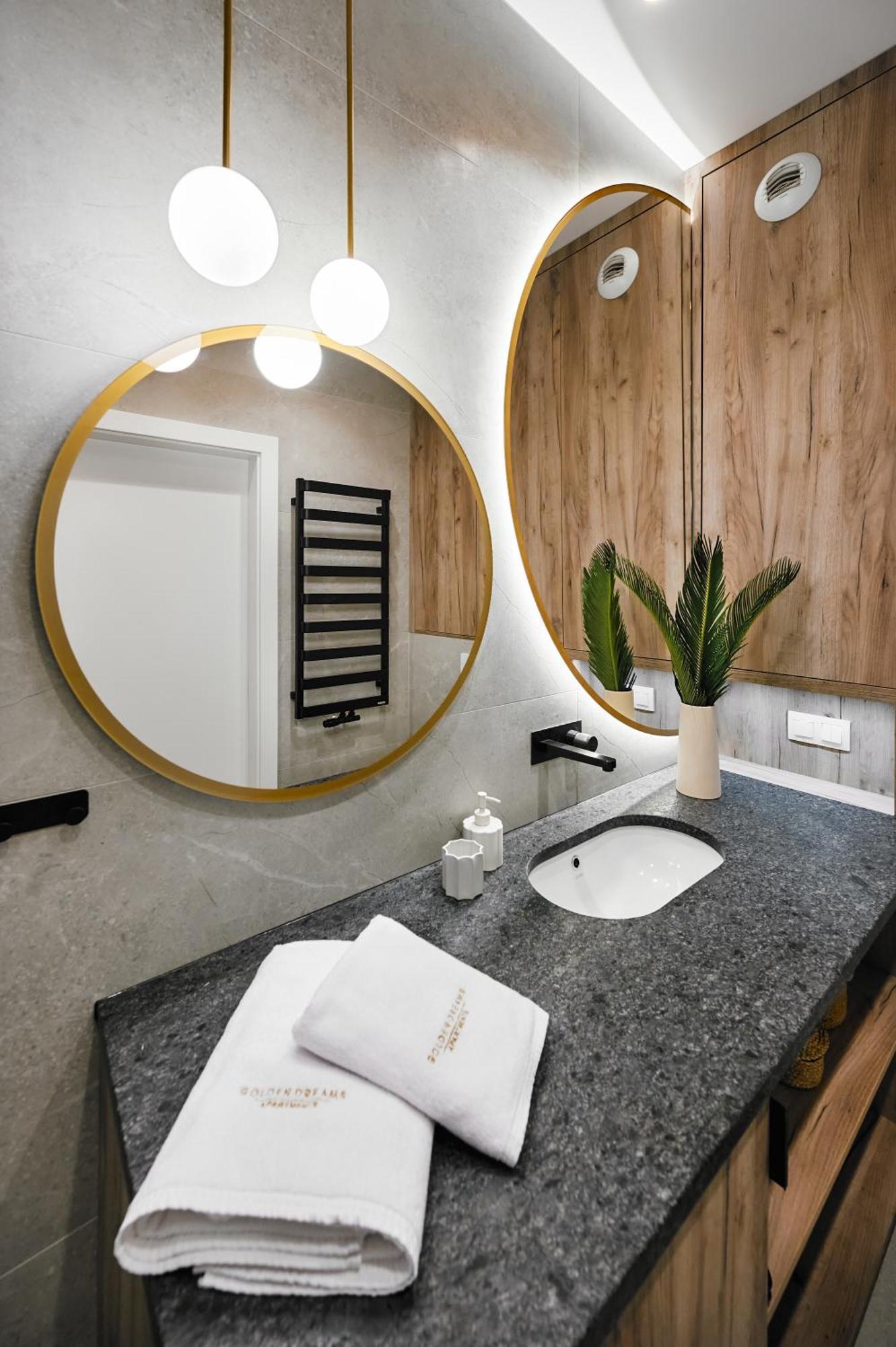 Golden Dreams Luxury Apartments 21 كراكوفيا المظهر الخارجي الصورة